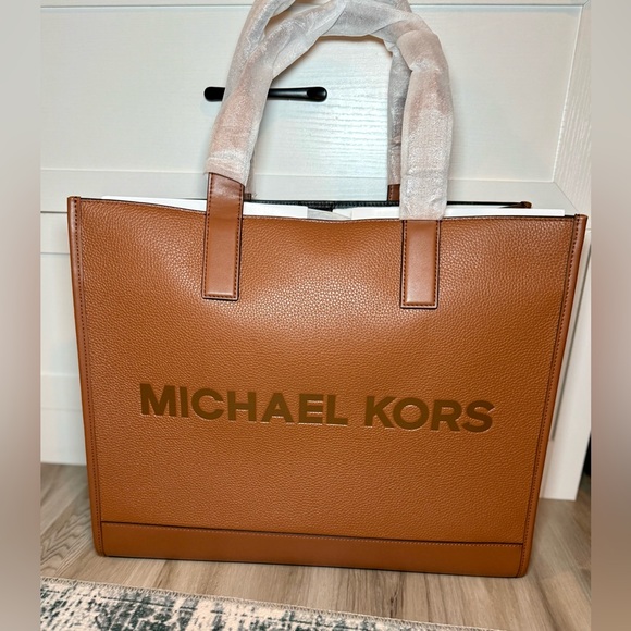 Michael Kors brown Cooper tote - Picture 1 of 11